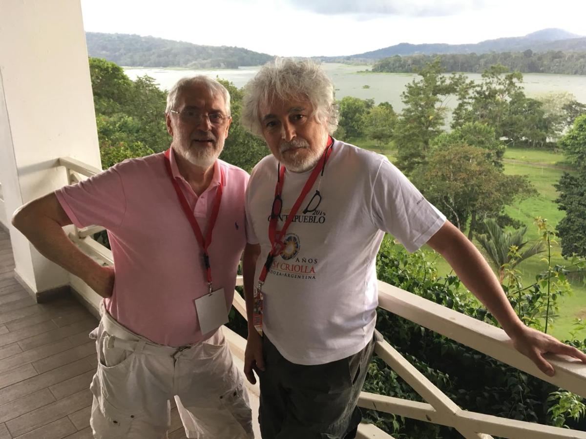 Con Alejandro Scarpeta Presidente de Cantapueblo